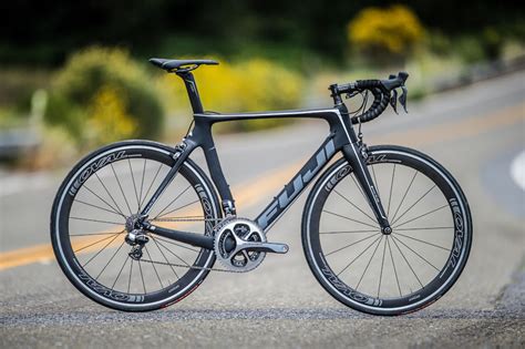 2015 Fuji Transonic Aero Road Bike Unveiled, Blends Feedback from Wind ...