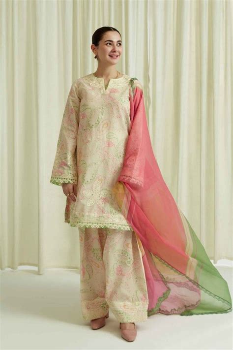 Pin By Kanwal On Pakistani Actresses Clothes Print Chiffon Fabric