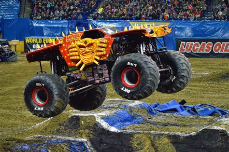 Max-D Fire | Monster Trucks Wiki | Fandom