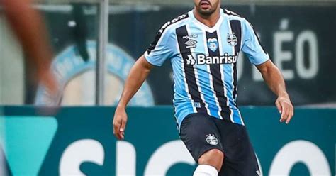 Roger Machado ganha reforços para montar o Grêmio