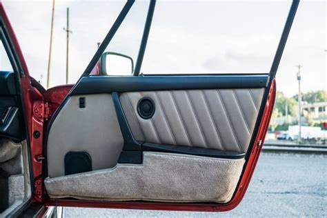 how to replace car door glass