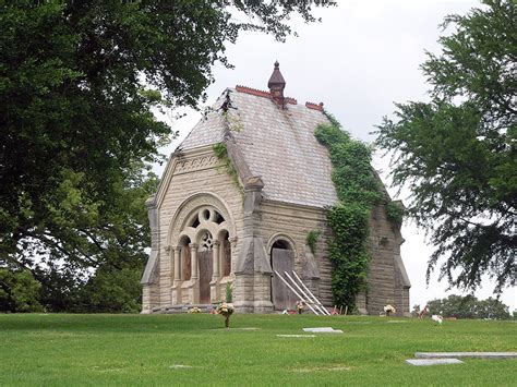 Historic Memphis Cemeteries And The Eternal Resting Places