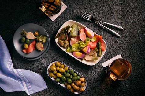 Alcove — Boston Showcase Company