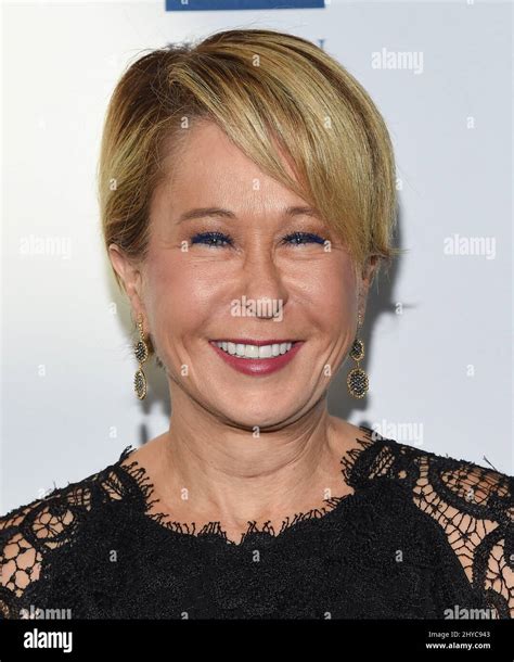 Yeardley Smith Arriving To The Human Rights Campaign 2017 La Gala Held