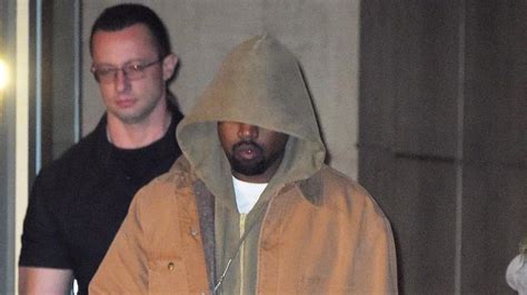 Kanye West Beefs Up Security After Kim Kardashians Paris Robbery