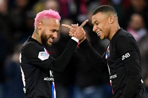 Mbappe Mau Neymar Segera Hengkang Dari Psg Kenapa Vivagoal