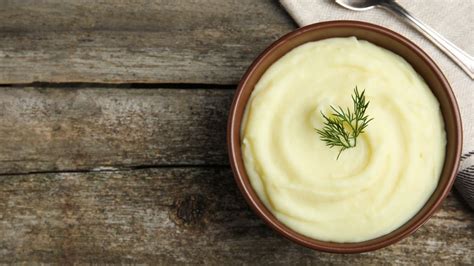 Here S Why You Should Be Whisking Mashed Potatoes