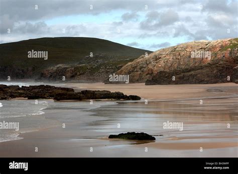 Beach at Sandwood Bay Stock Photo - Alamy