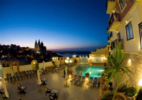 Pergola Club Hotel and Spa - Mellieha, Malta - HostelsCentral.com | DE