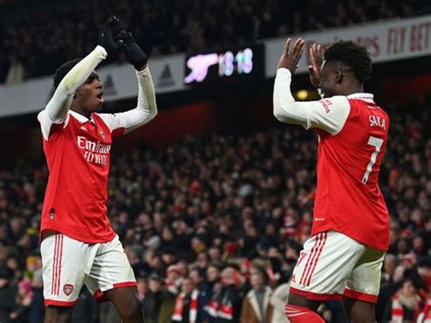 Arsenal Beat Manchester United 3 2 To Make Title Statement Football