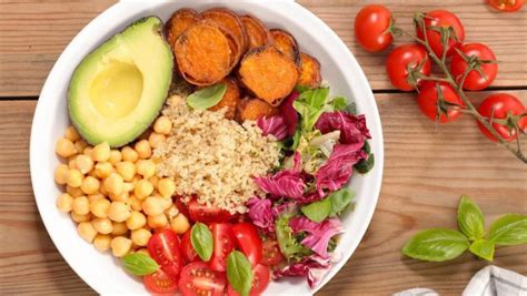 Une assiette vegan Rédactrice Santé Freelance