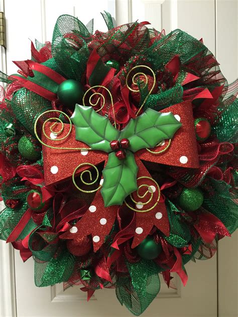 Traditional Red Green Deco Mesh Christmas Wreath By Twentycoats Wreath