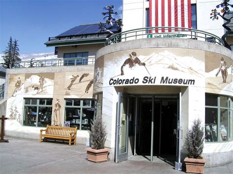 Vail ski instructors paint history | VailDaily.com