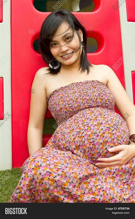 Healthy Asian Pregnant Image And Photo Free Trial Bigstock