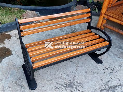 Kursi Taman Minimalis Desain Cantik Bahan Berkualitas Futago Karya