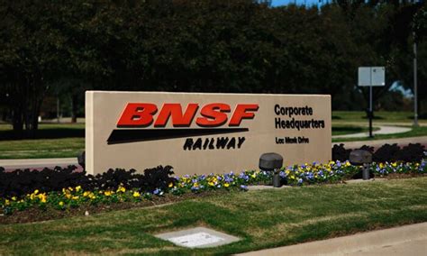 BNSF Arizona Train Derailment Feared To Involve Hazardous Materials