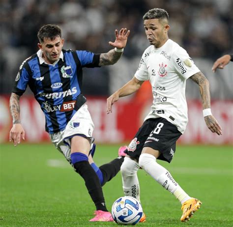 Corinthians Atropela Liverpool Garotos T M Atua O De Gala E Deixam