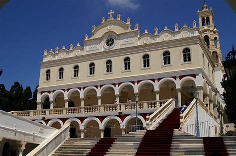 VELIKA GOSPOJINA JEDAN OD NAJVEĆIH PRAZNIKA U GRČKOJ Grčki kutak