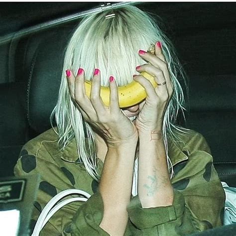 Pin De Ӎarie Ғrance Ҭhuot En Sia Sia Fotos Celebridades Imagenes De Sia