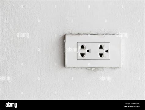 Standard Electrical Outlet Hi Res Stock Photography And Images Alamy