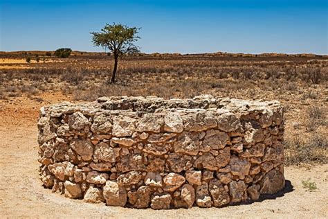 286 Drawing Water Ancient Well Stock Photos Free And Royalty Free Stock