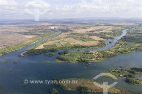 Tyba Online Assunto Foto Feita Com Drone Do Canal De Aproximação Do