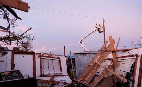 After Oklahoma Tornado, Church Shelter Becomes Base of Red Cross Ops