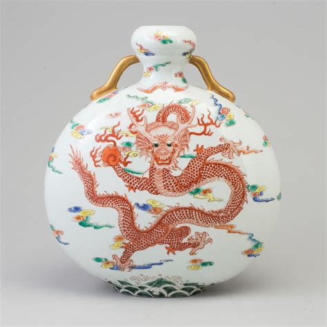 A Chinese Famille Rose Dragon Vase 20th Century With Qianlong Vase