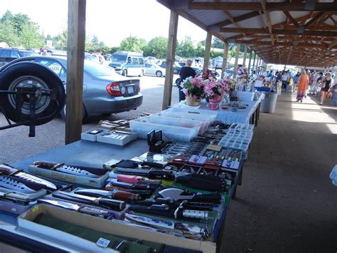 Vendors - 161 Flea Market