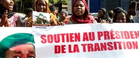 Des Maliens Soutiennent La Transition