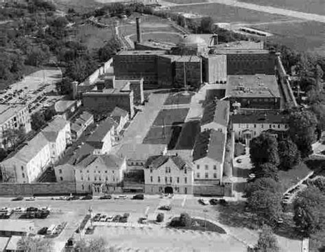 Fort Leavenworth Army Base In Leavenworth Ks Militarybases