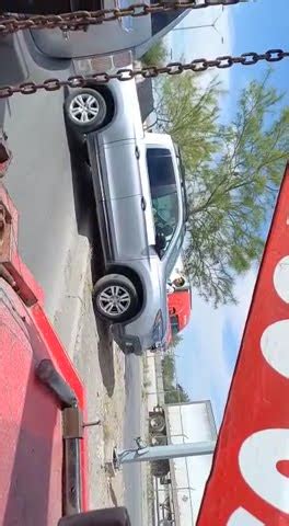 Mujer Drogada Golpeo Aun Agente De Vialidad Y Se Quiso Escapar Youtube