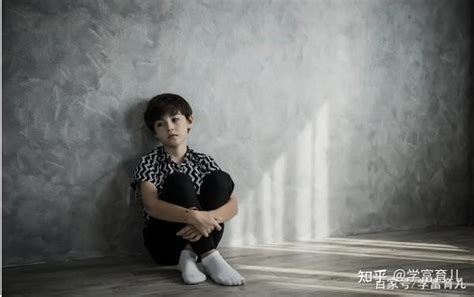 儿童抑郁症是什么原因造成的？孩子为什么会得抑郁症？ 知乎