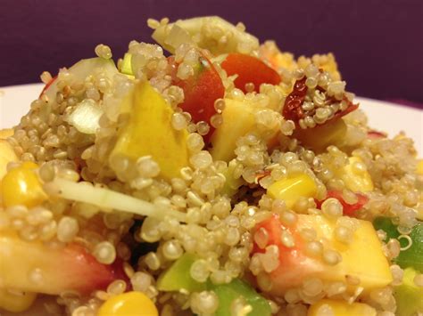 Vegelicious Salada De Quinoa