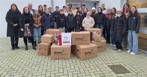 Geschenke An Wohnungslose Bergeben Umgekehrter Adventskalender Am