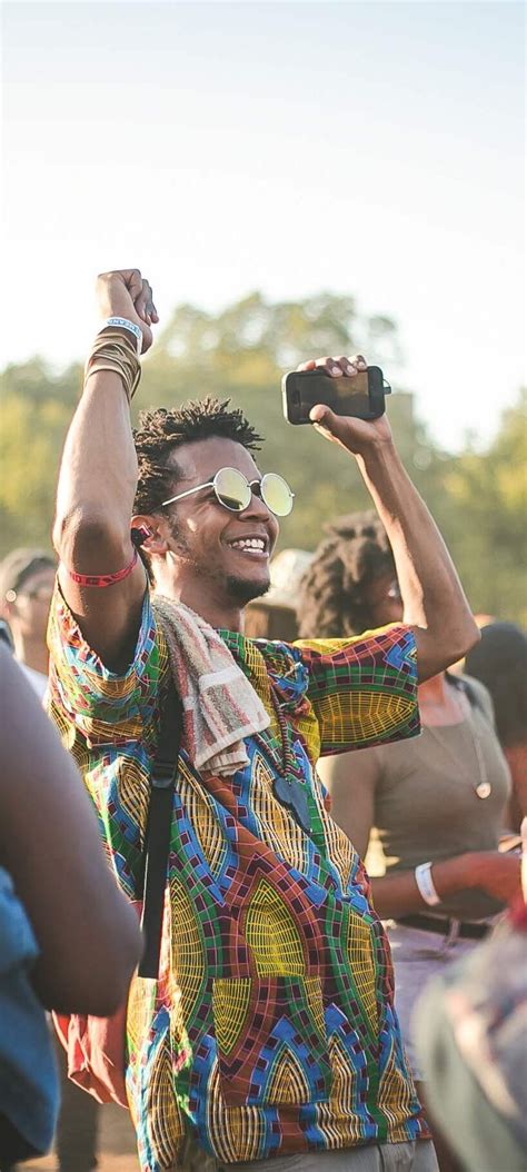 Tøj til festivalen Det tøj bør du pakke til årets festivaler