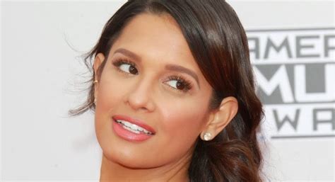 Rocsi Diaz S Boob Job Before And After Images Famous Plastic Surgeries
