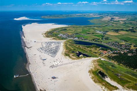 Sankt Peter Ording aus der Vogelperspektive Küsten Landschaft am