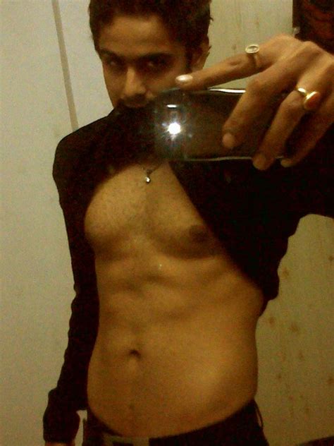 Dare To Bare Hot Indian TV Actors Varun Khandelwal