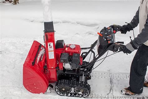 Honda Snow Blowers and Snow Throwers | Honda Power Equipment