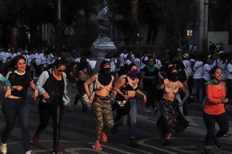 Se Registran Destrozos Y Agresiones En Marcha Feminista En La CDMX