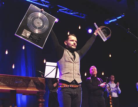 Štefan Štec získal dvojnásobnú platinovú platňu a vydáva nový album ...