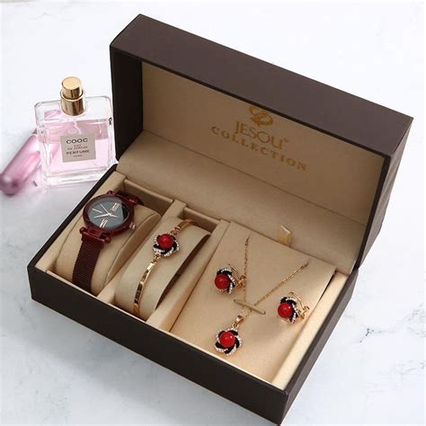 Luxury 4pcs Luxury Watch Gift Set FashionByTeresa Gift Boxes For