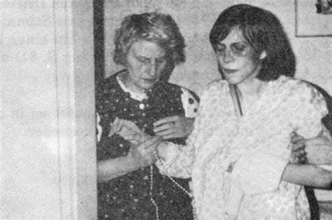 La Historia De Anneliese Michel — La Víctima Más Famosa Del Exorcismo