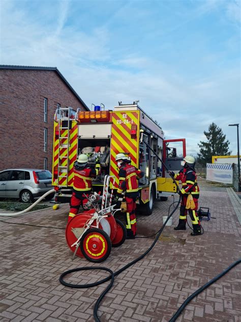 FW Bad Segeberg Einsatzreiche Tage für Freiwillige Feuerwehr Bad