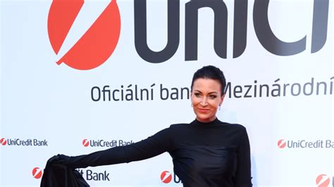 Galerie UniCredit Bank party z KVIFF Bartoška ukázal dceru s vnučkou