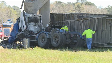 Truck Driver Killed I 26 Overpass Badly Damaged In Fatal Orangeburg