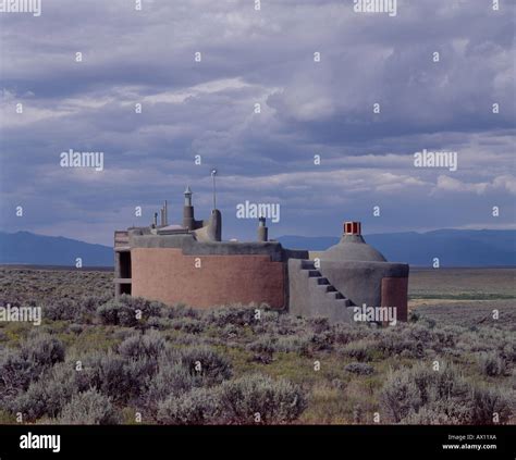 Nautilus Earthship House Taos New Mexico Usa Stock Photo Alamy