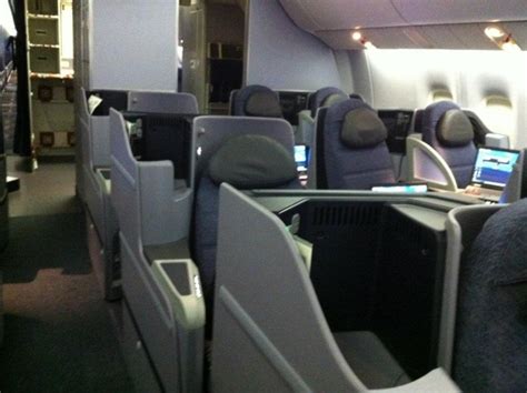 United Airlines' New 767-400 Economy and Business Class Seating - Live ...