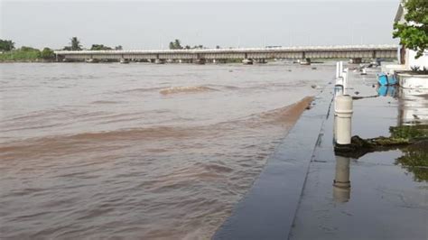 Arrastre de basura desde el río Jamapa a costa de Veracruz aumentó con